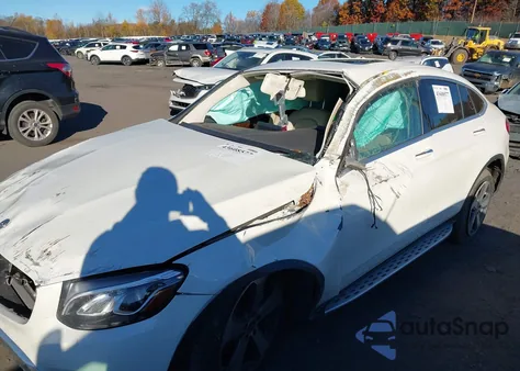 2018 Mercedes-Benz Glc 300 Coupe 4Matic из США, поврежденный, VIN WDC0J4KB4JF303133